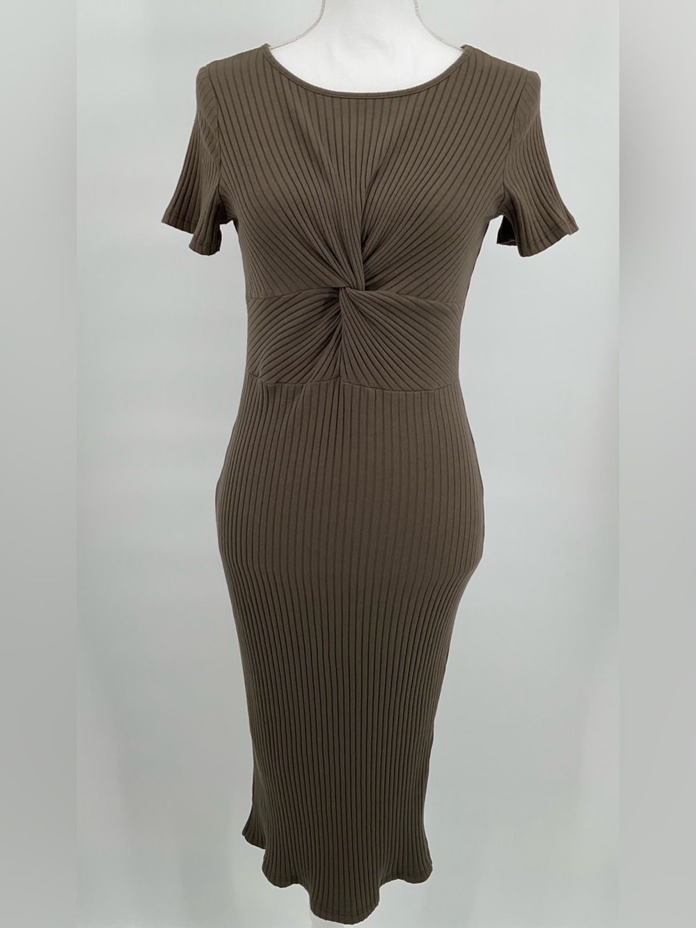 Everly Body Contour Dress Ribbed Twisted Front Olive Green Medium Midi Dress